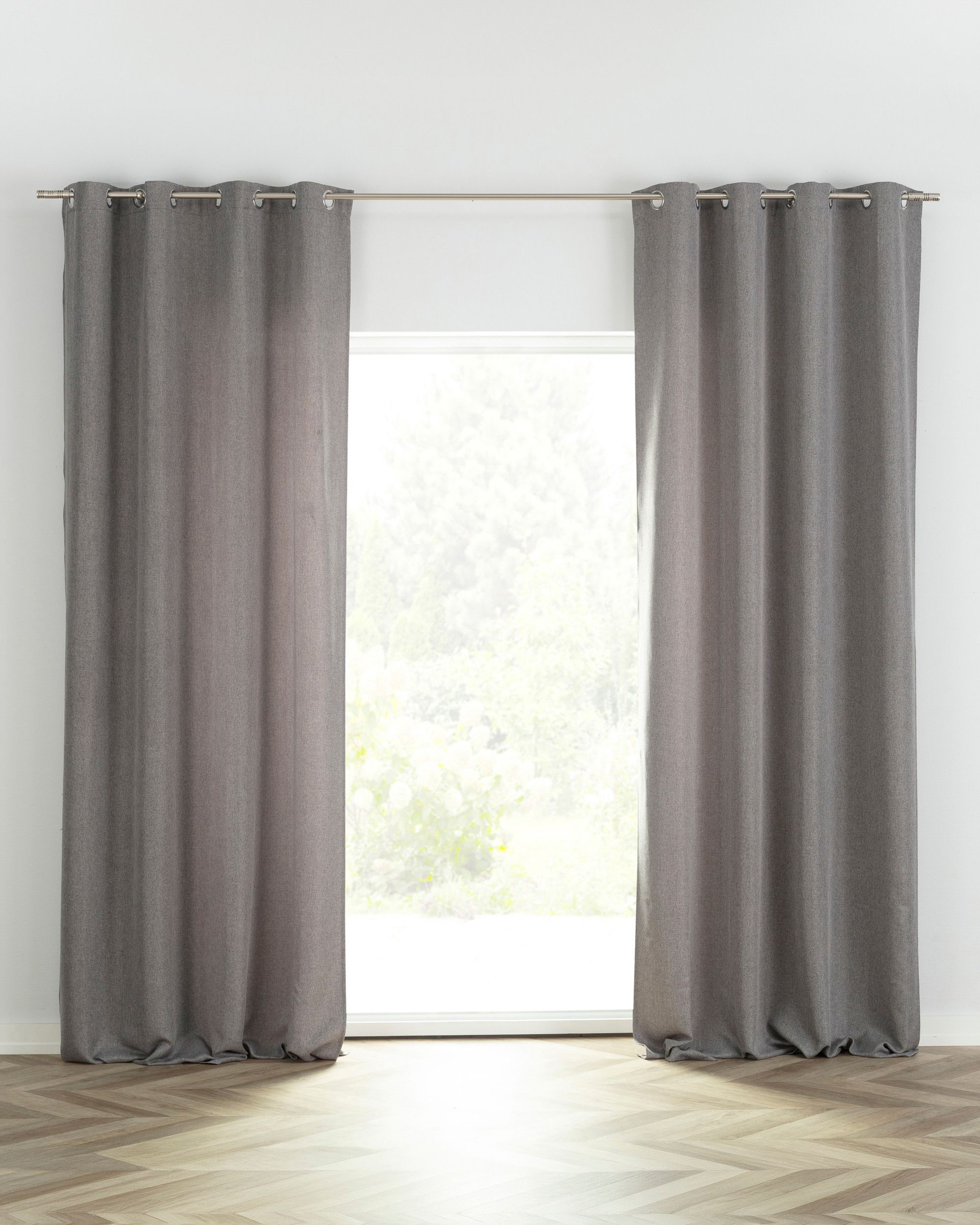 BASIC gardin med öljetter 140x280 cm  1 längd