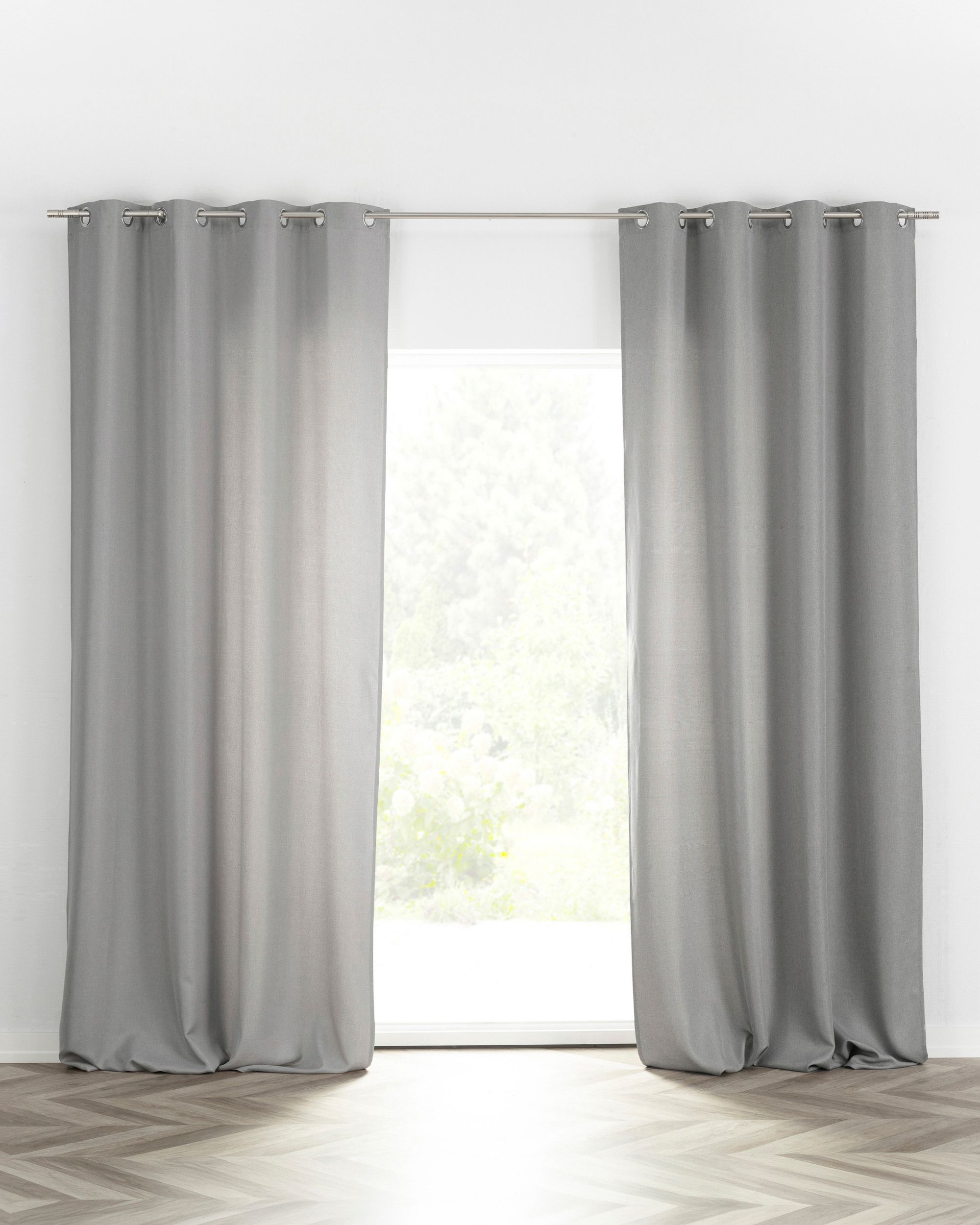 BASIC gardin med öljetter 140x280 cm  1 längd
