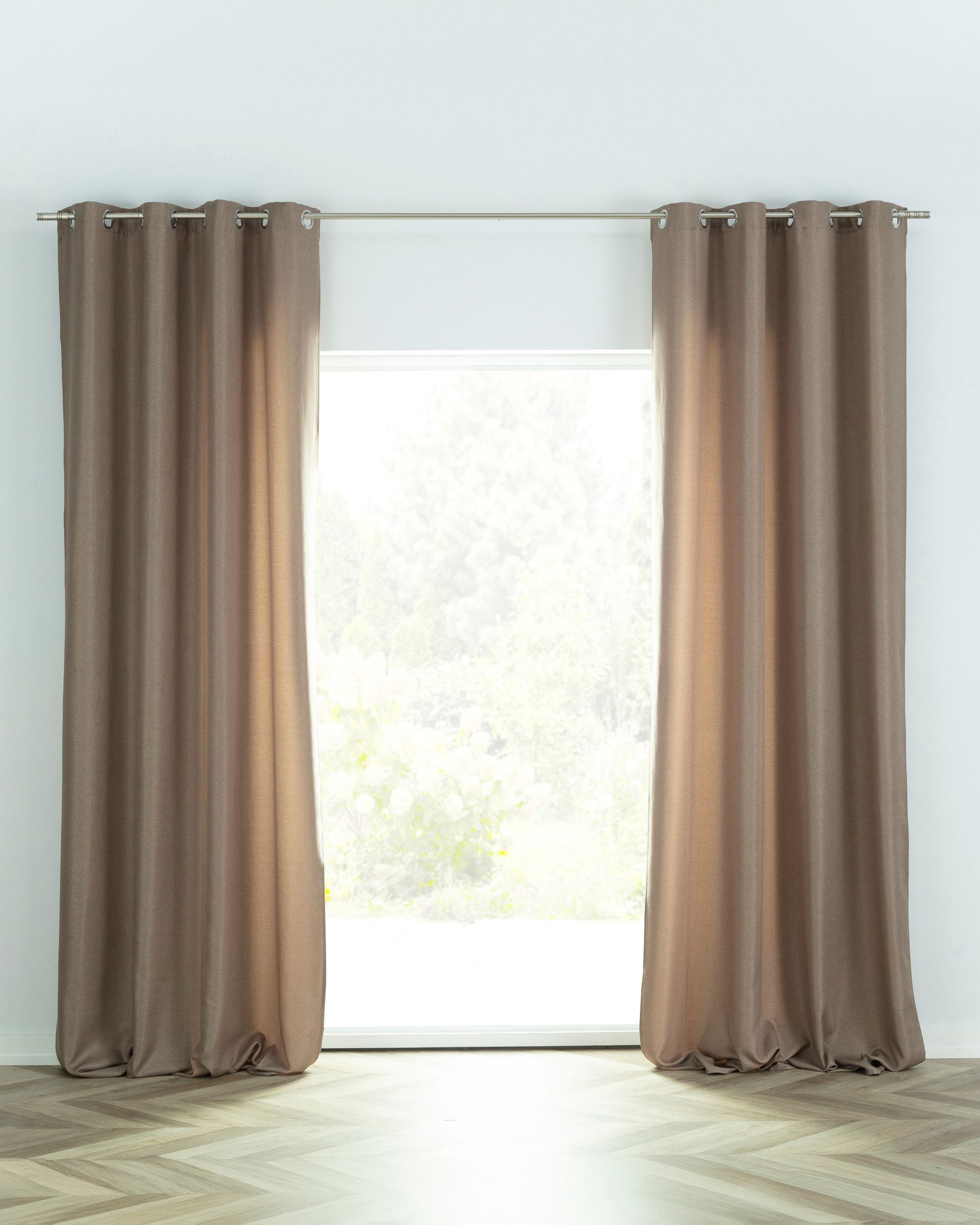 BASIC gardin med öljetter 140x280 cm  1 längd
