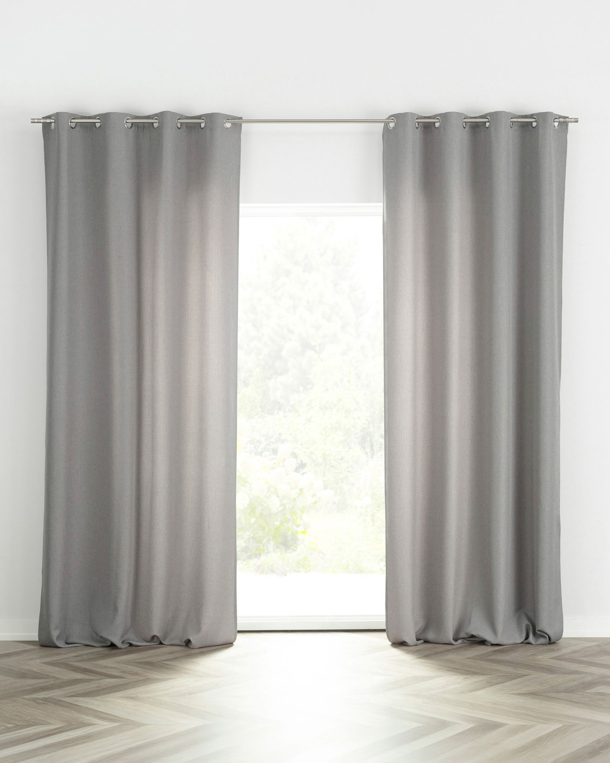 BASIC gardin med öljetter 140x280 cm  1 längd