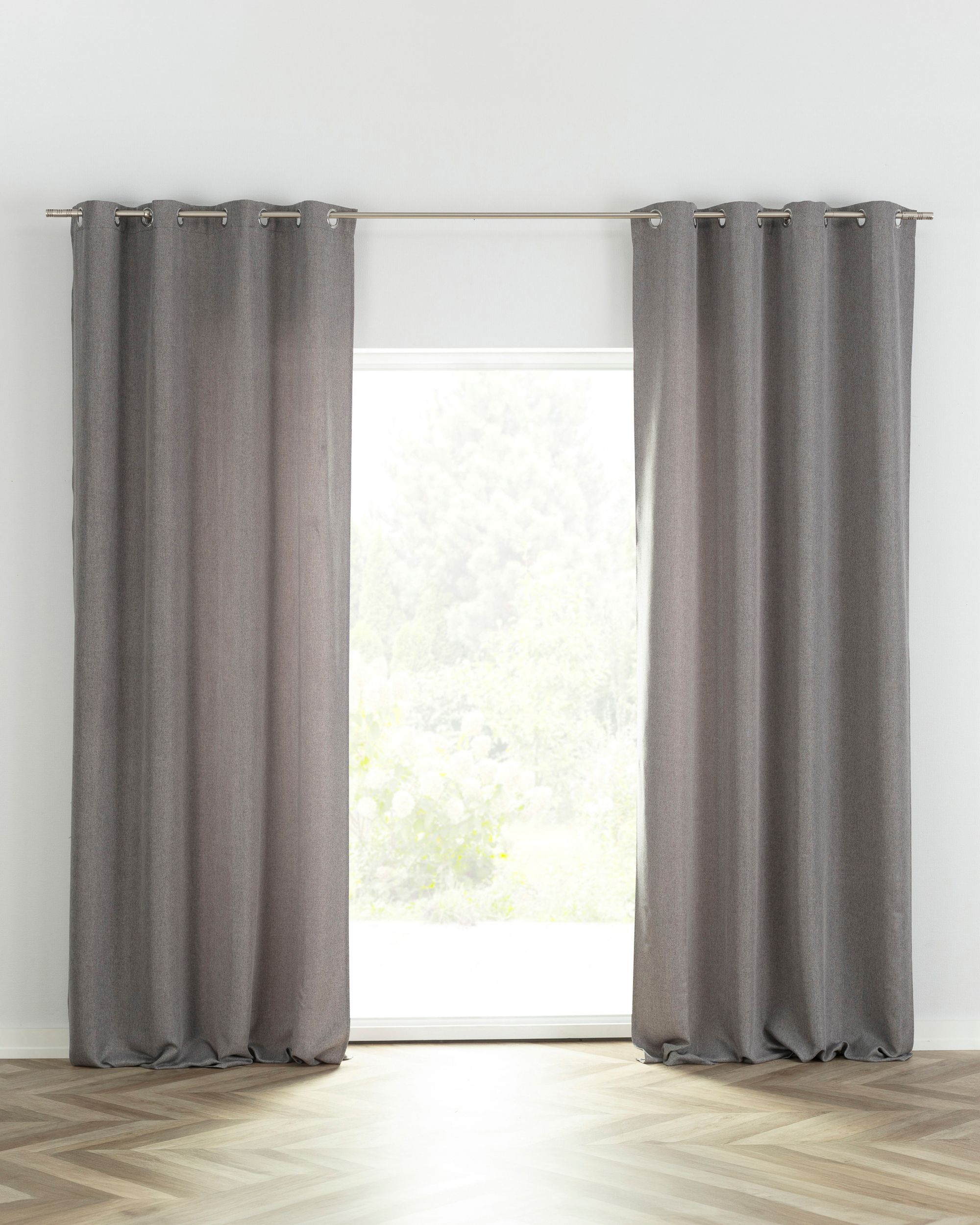 BASIC gardin med öljetter 140x280 cm  1 längd