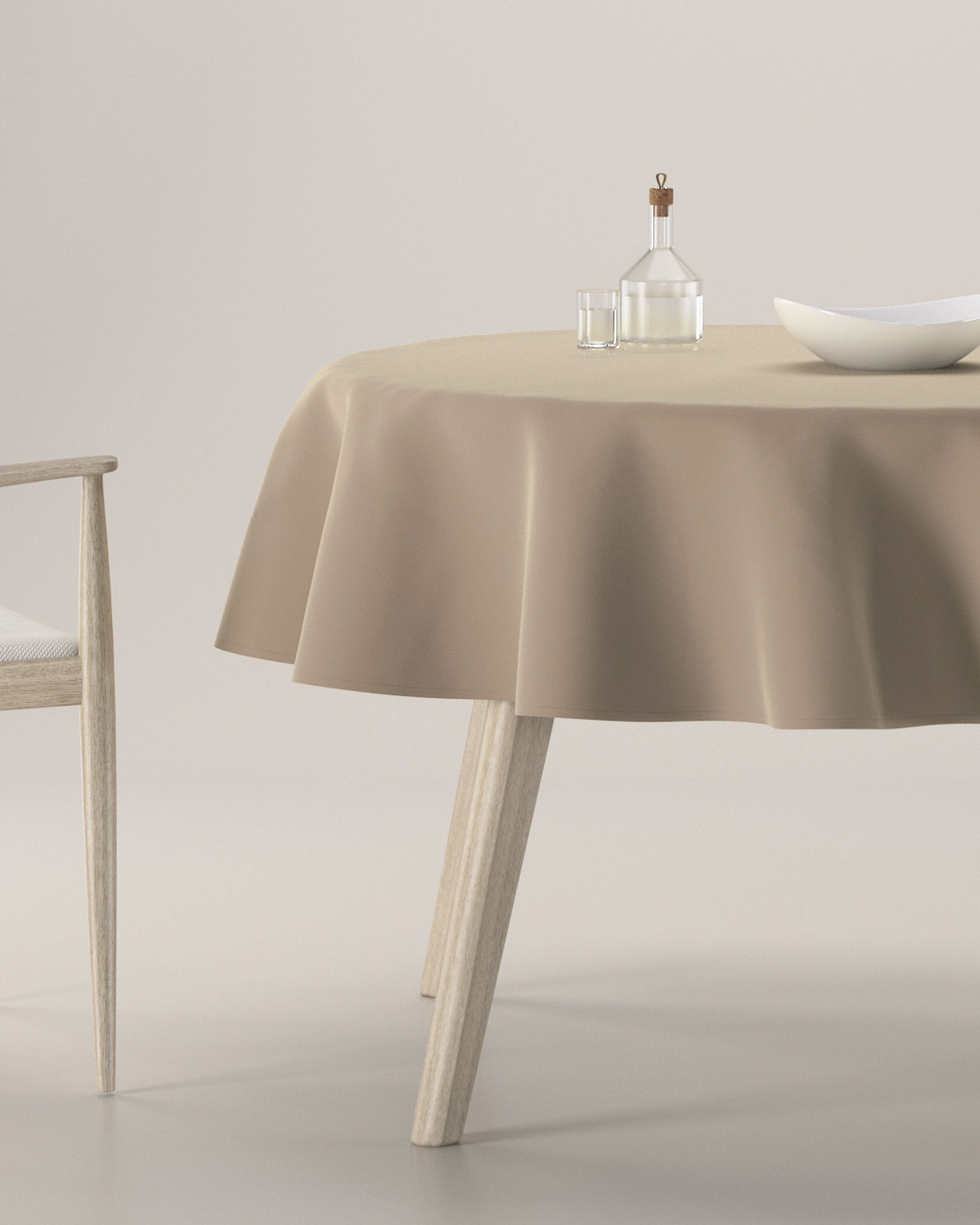 Rund bordsduk färg beige tyg glansig, sammet