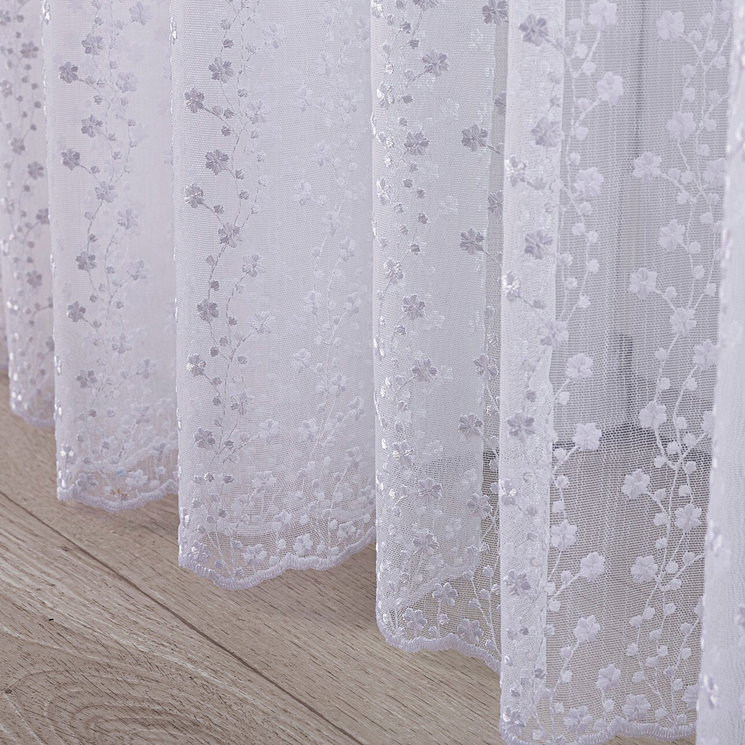 Voile 186-52 vit med mönster