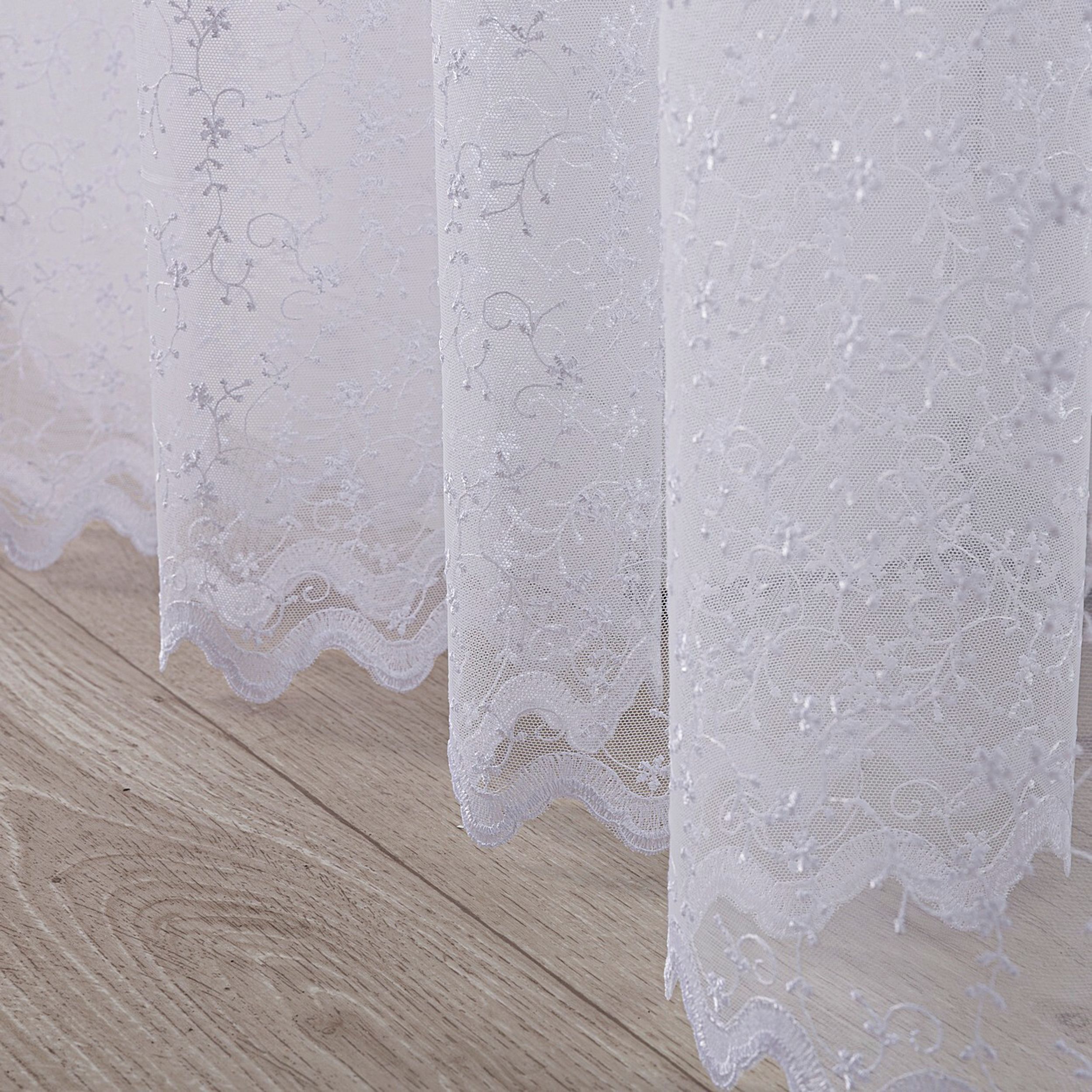 Voile 186-59 vit med mönster